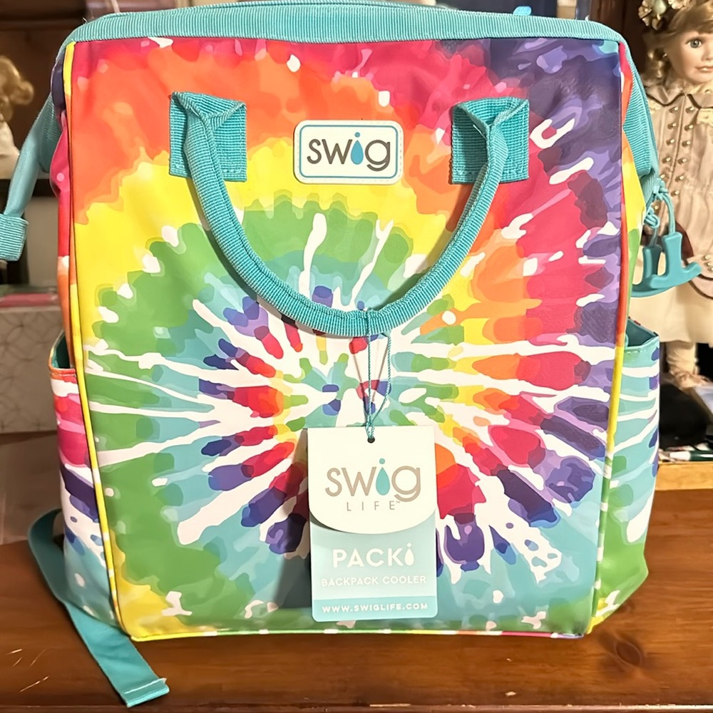 SWIG BACKPACK COOLER TYE DYE NWT
